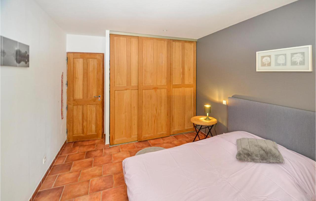 3 Bedroom Awesome Home In Chateuneuf De Gadagne Châteauneuf-de-Gadagne Dış mekan fotoğraf