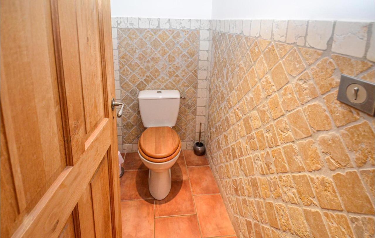 3 Bedroom Awesome Home In Chateuneuf De Gadagne Châteauneuf-de-Gadagne Dış mekan fotoğraf