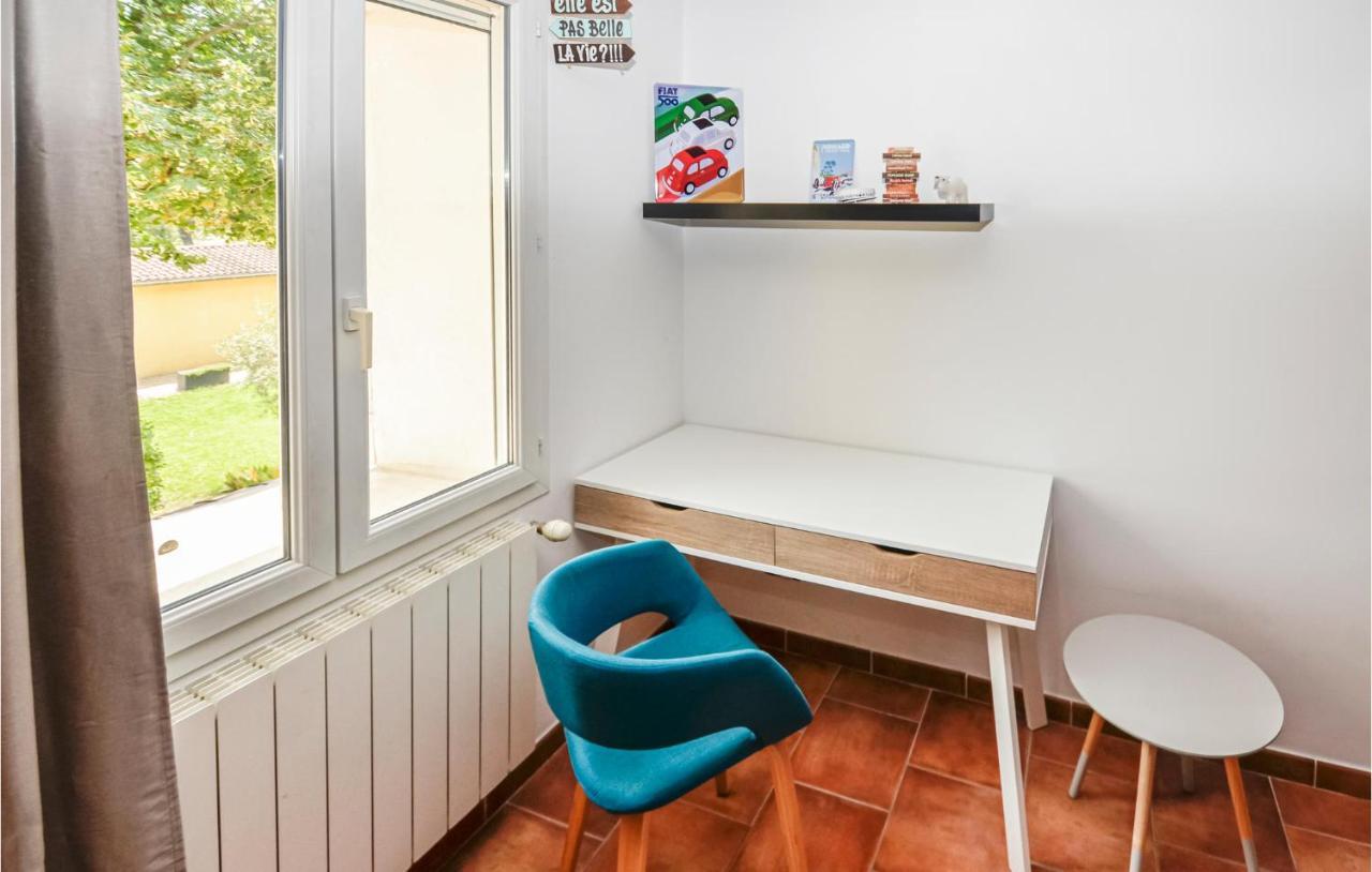 3 Bedroom Awesome Home In Chateuneuf De Gadagne Châteauneuf-de-Gadagne Dış mekan fotoğraf