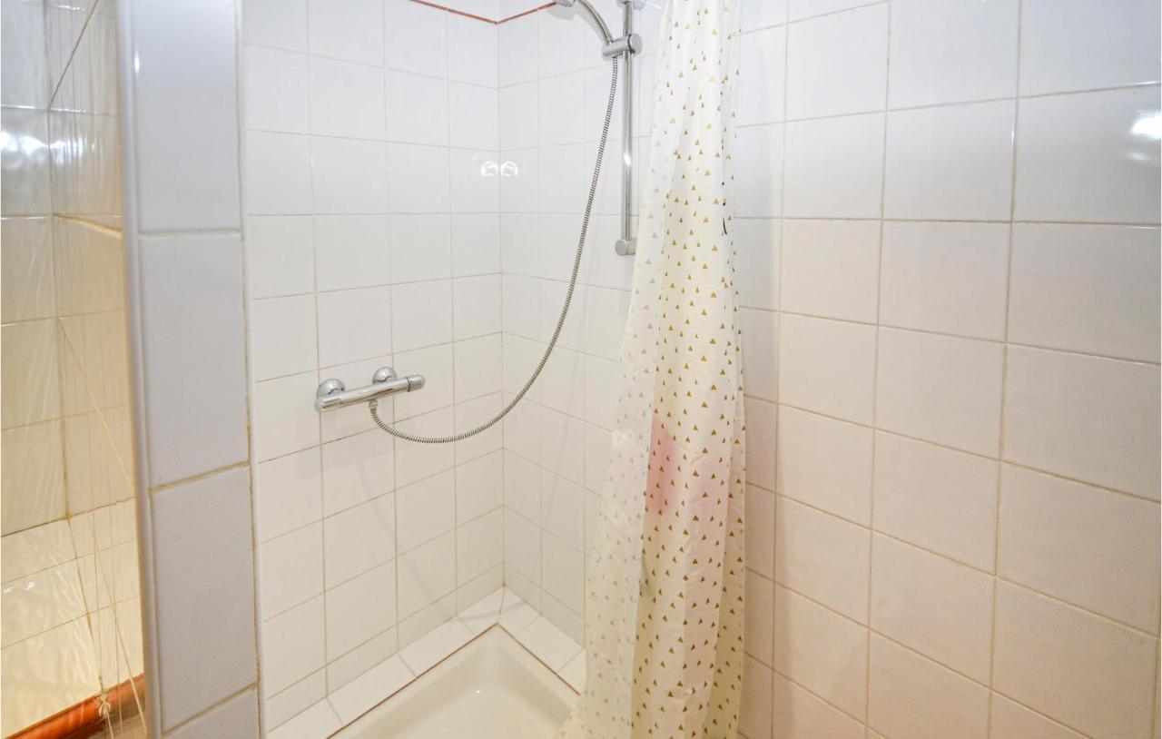 3 Bedroom Awesome Home In Chateuneuf De Gadagne Châteauneuf-de-Gadagne Dış mekan fotoğraf