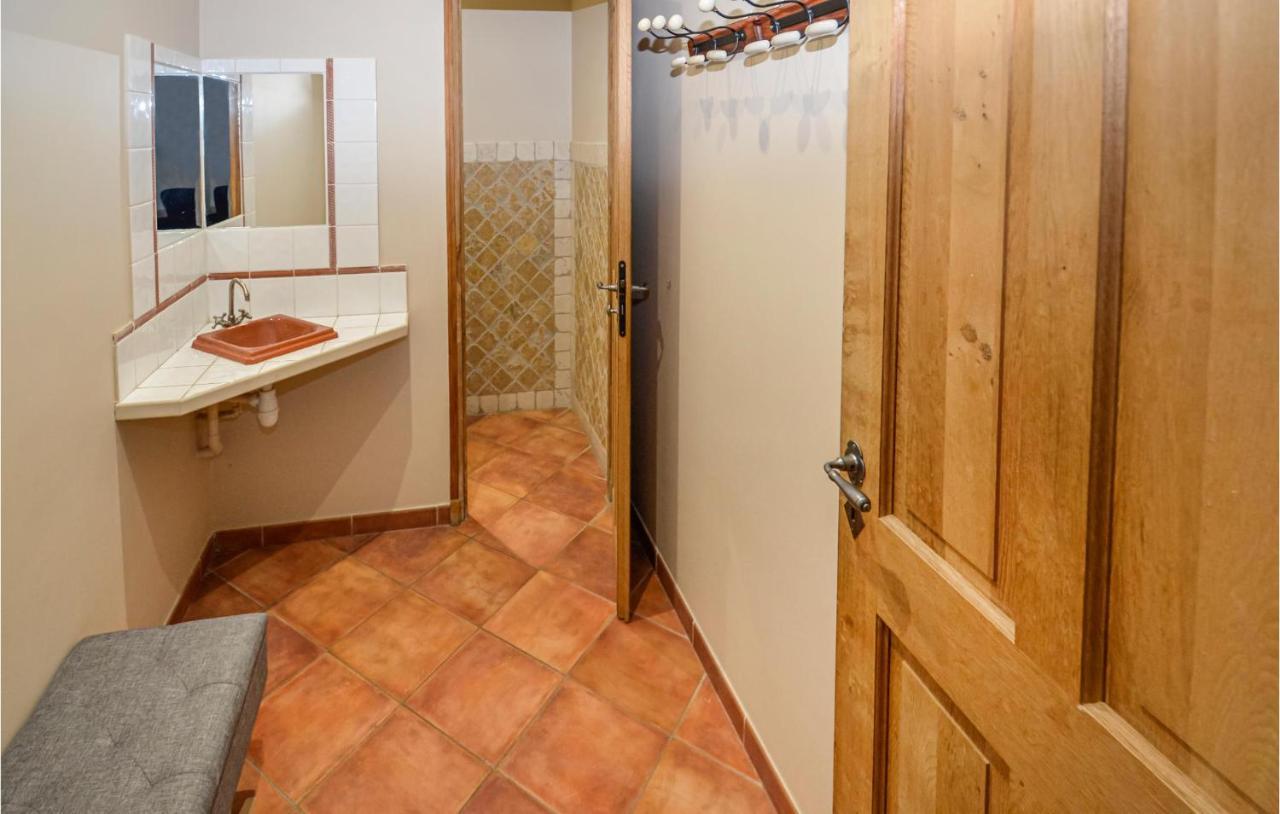 3 Bedroom Awesome Home In Chateuneuf De Gadagne Châteauneuf-de-Gadagne Dış mekan fotoğraf