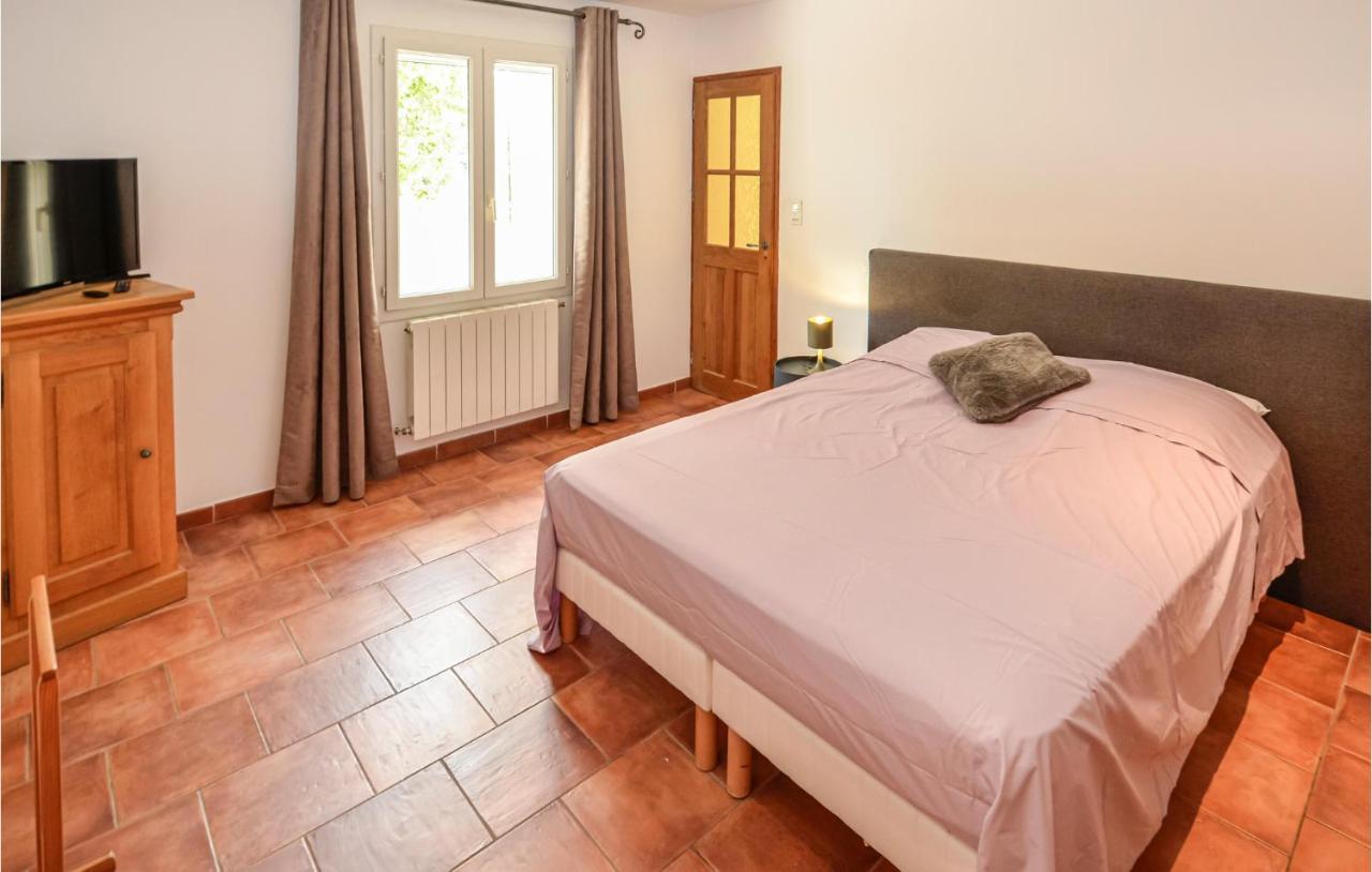 3 Bedroom Awesome Home In Chateuneuf De Gadagne Châteauneuf-de-Gadagne Dış mekan fotoğraf